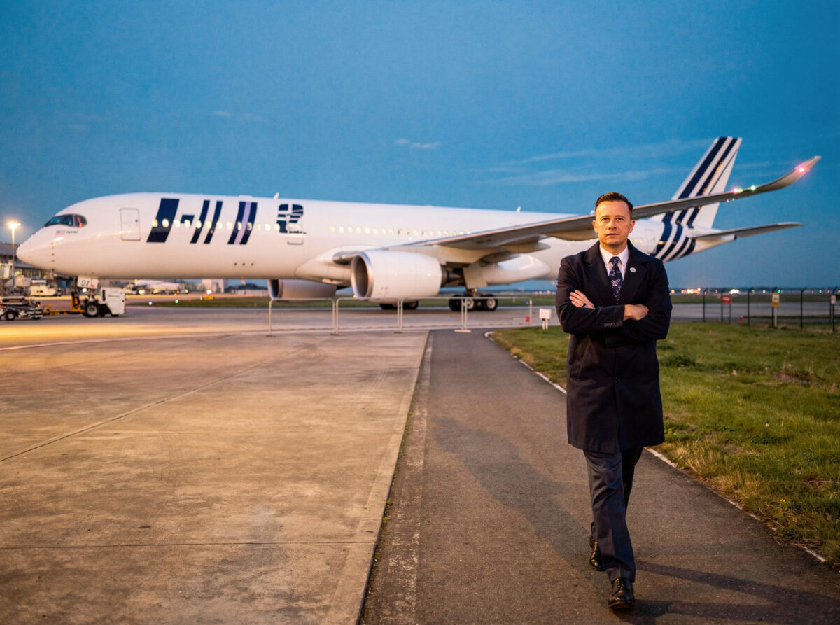 Air France restarts nonstop Manila–Paris flights after 20 years.